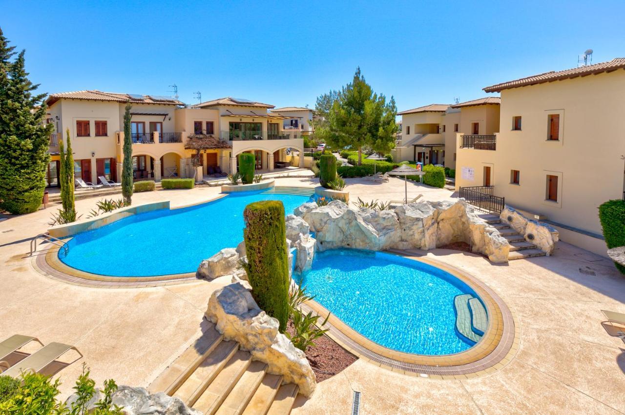 2 Bedroom Apartment Thalassa With Sea And Sunset Views, Aphrodite Hills Resort Куклия Екстериор снимка