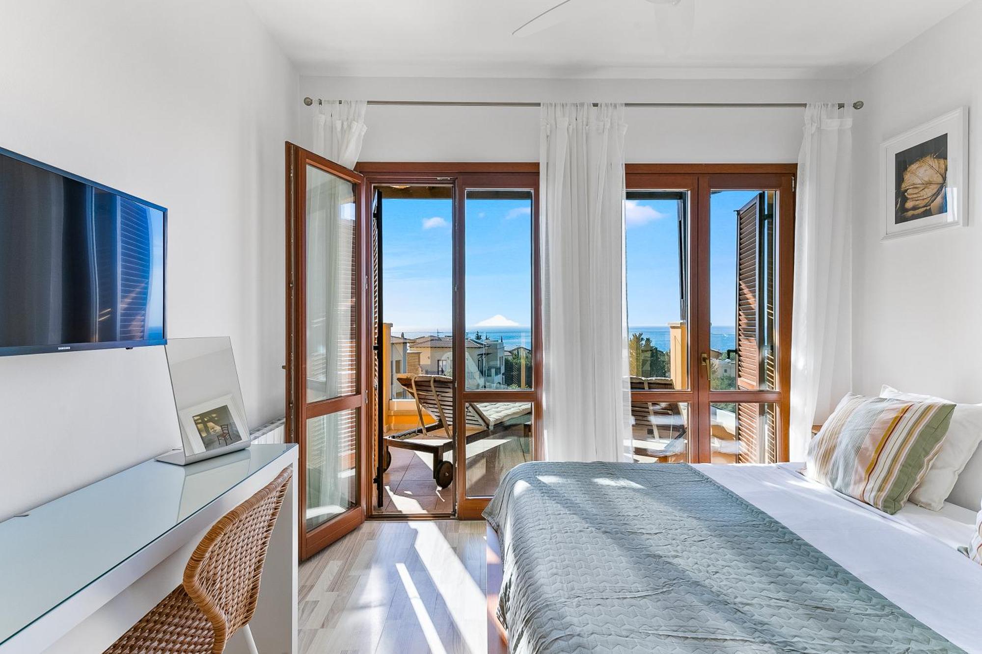 2 Bedroom Apartment Thalassa With Sea And Sunset Views, Aphrodite Hills Resort Куклия Екстериор снимка