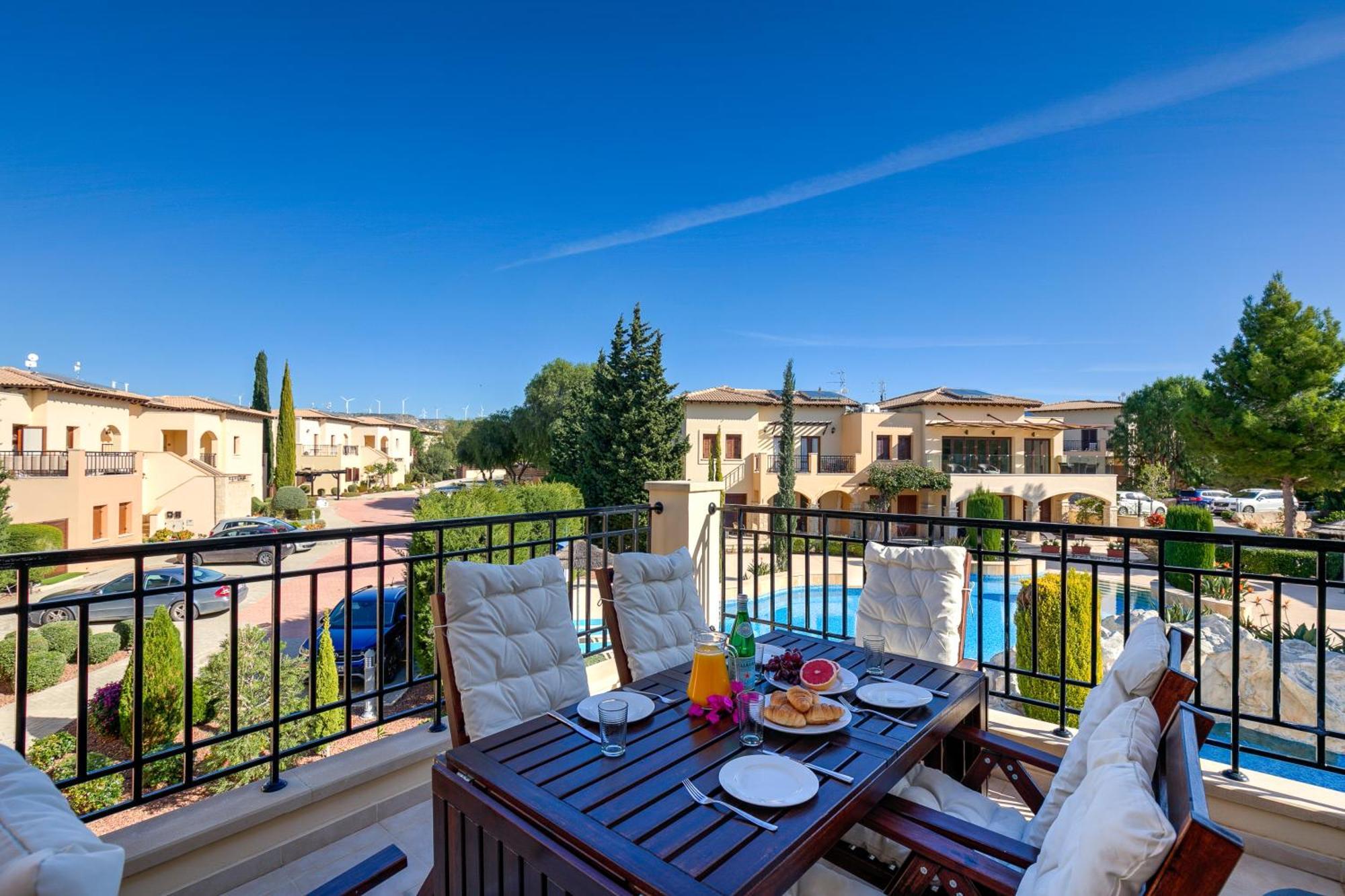 2 Bedroom Apartment Thalassa With Sea And Sunset Views, Aphrodite Hills Resort Куклия Екстериор снимка